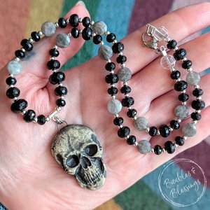 Skull Necklace with Faceted Onyx & Labradorite Coin Beads