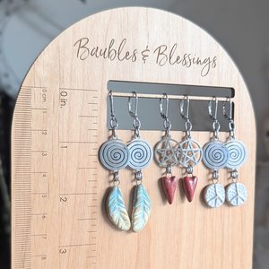 Sweet Gaea Feather Earrings with Stainless Spirals