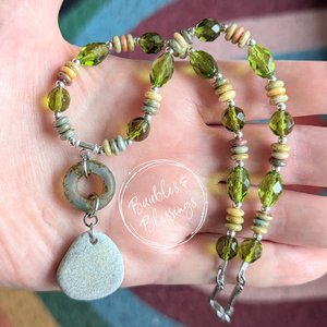 Elegant Beach Pebble Necklace with Czech Glass