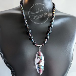 Spinny Fidget Necklace with Onyx & Rainbow Hemalyke