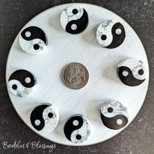 Obsidian & Howlite Yin & Yang Button