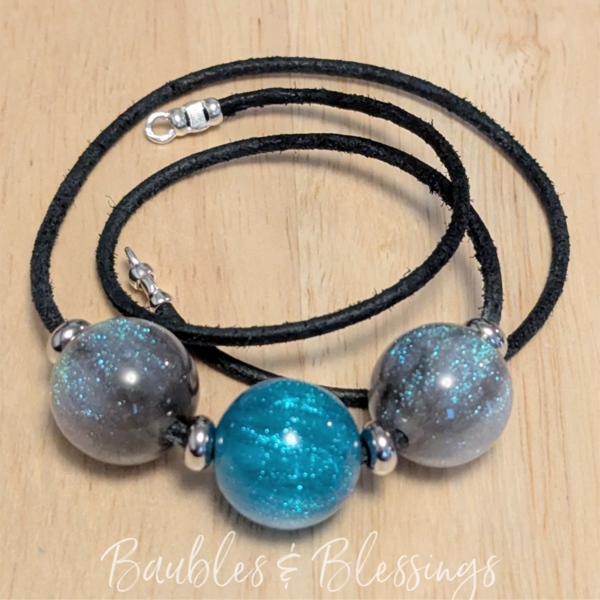 Gray & Blue Glittery Resin Ball Fidget Necklace